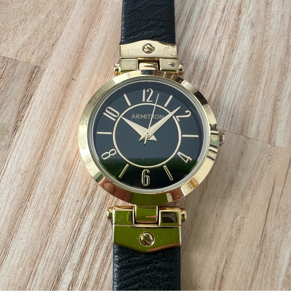 Armitron ladies gold tone leather dress watch NEW BATTERY